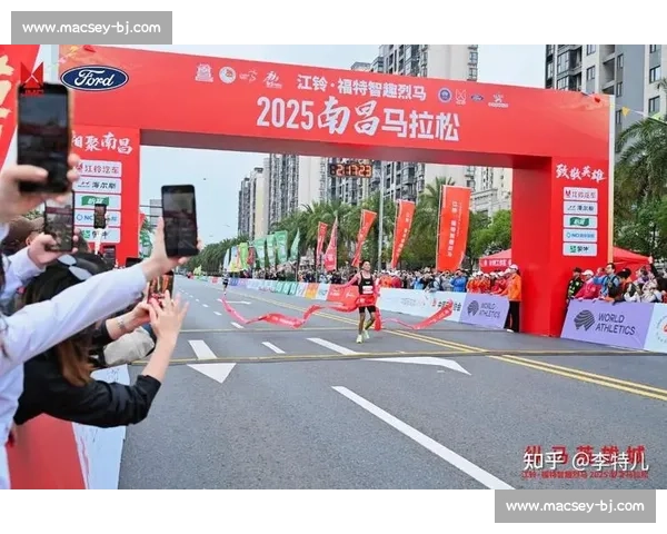 老将不老！马拉松赛场再创佳绩，用实力说话！