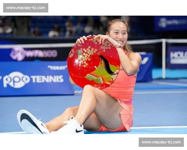 铁榔头精神再燃！女排冠军的背后，是无数汗水与泪水