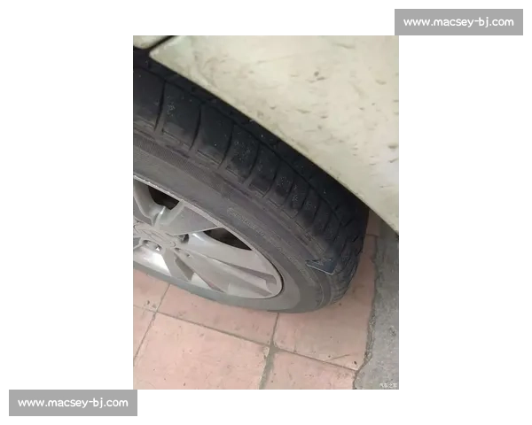 赛道上的“橡皮擦”，F1轮胎磨损背后藏着多少辛酸血泪